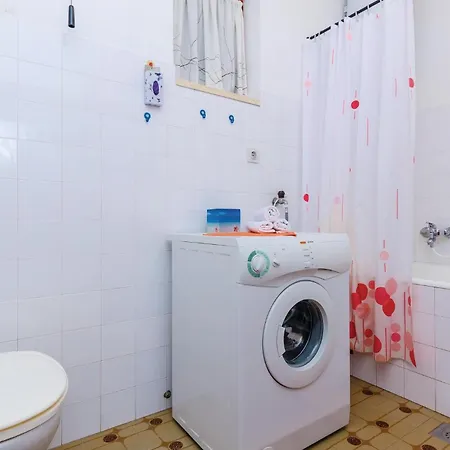 Apartment Senj Cr Brsecine